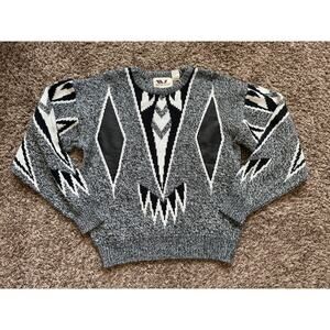 Vintage Wayne Scott Hand Knitted Pullover Sweater Size Small w/ Leather Patches
